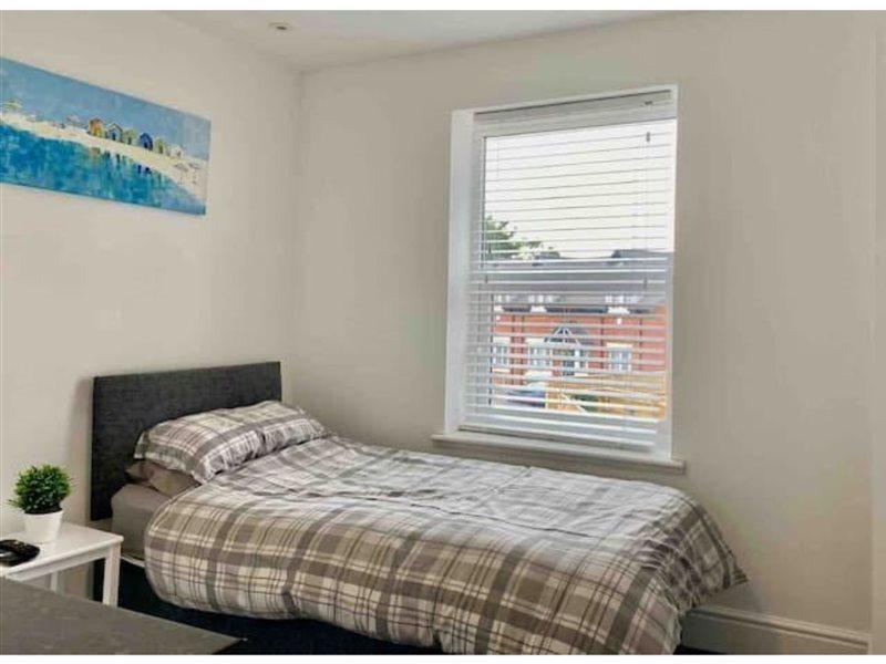Oyo Hillcrest Studio Apartments Cleethorpes Bagian luar foto