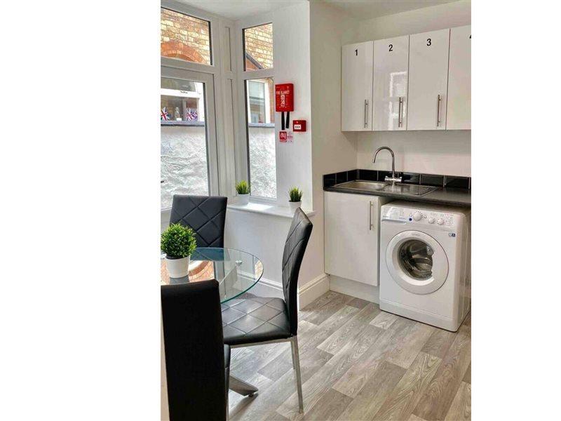 Oyo Hillcrest Studio Apartments Cleethorpes Bagian luar foto